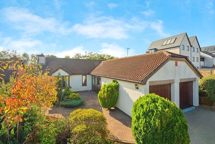 3 Bedroom Bungalow For Sale In Elmwood Close, Plymouth, Devon, PL6