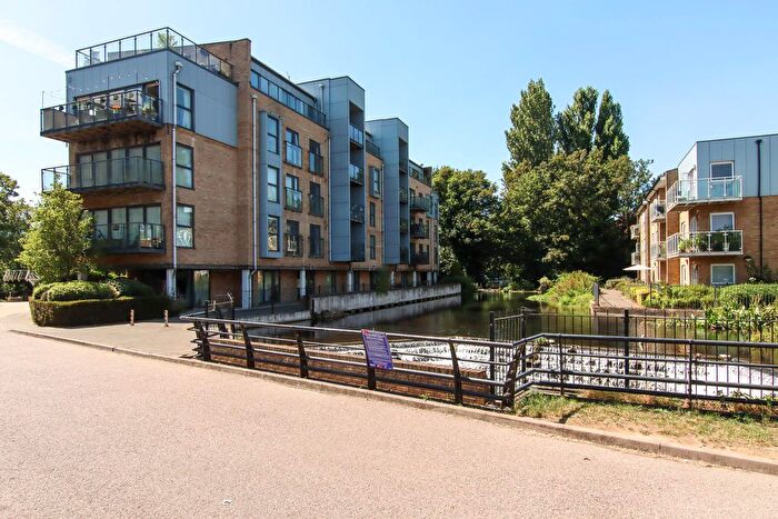 1 Bedroom Flat For Sale In The Embankment, Hemel Hempstead, HP3