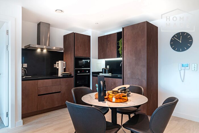 2 Bedroom Flat To Rent In Baltic Yard, L1