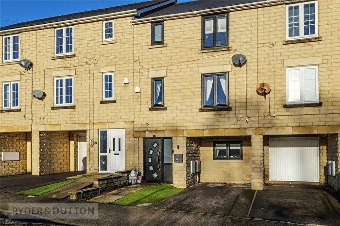 4 Bedroom Town House For Sale In Holly Park Way, Halifax, West Yorkshire, HX2