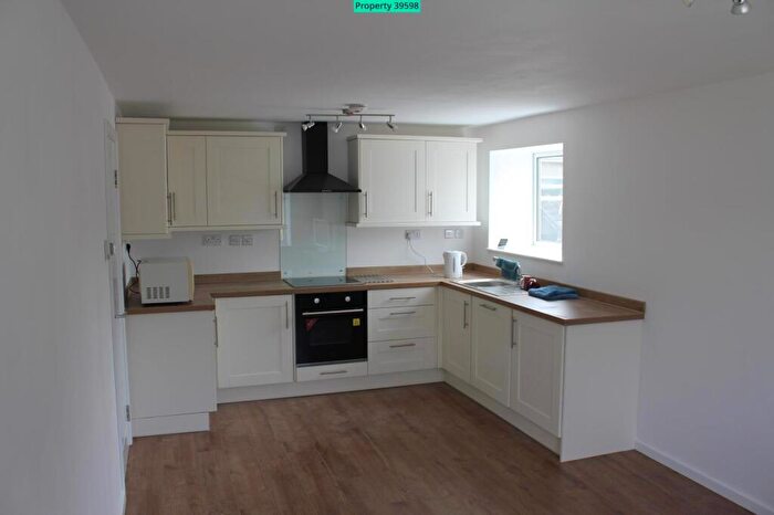 2 Bedroom Flat To Rent In High Street, Faulkland, Radstock, BA3