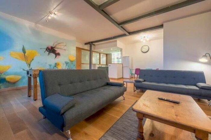 2 Bedroom Flat To Rent In Church Street, Manchester, M4