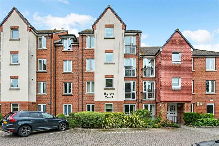 1 Bedroom Flat To Rent In Byron Court, Stockbridge Road, Chichester, PO19