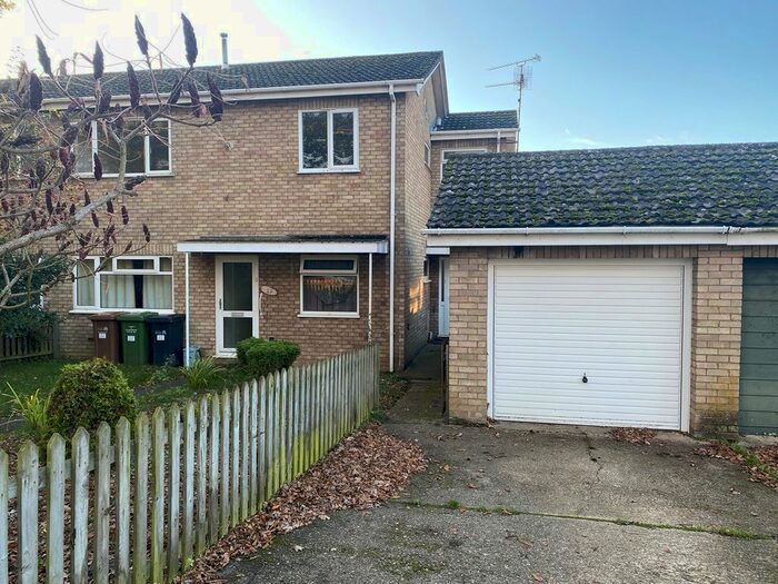 2 Bedroom Flat To Rent In Maple Road, Downham Market PE38