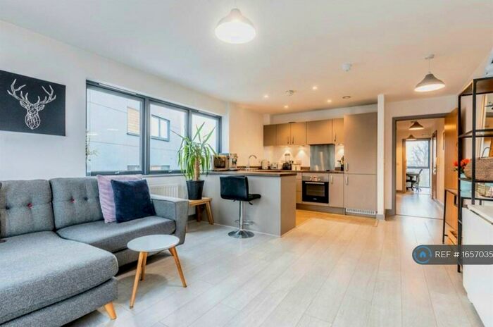 2 Bedroom Flat To Rent In Paintworks, Bristol, BS4