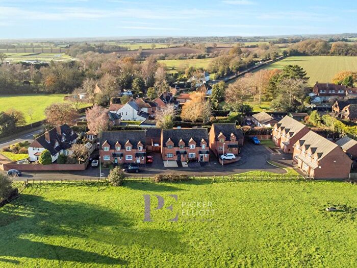 3 Bedroom Semi-Detached House For Sale In Preston Close, Kirkby Mallory, LE9