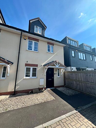 4 Bedroom End Of Terrace House For Sale In Broad Lane, Bristol, BS37