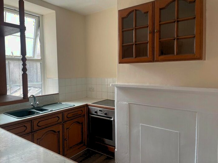 2 Bedroom Flat To Rent In Old Market Street, Bristol, BS2