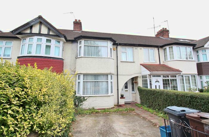 3 Bedroom Property To Rent In London Road, Isleworth, TW7