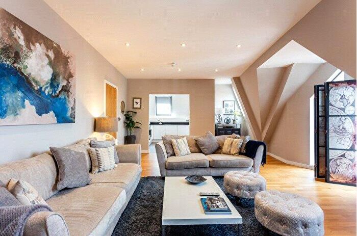 2 Bedroom Flat To Rent In Alexandra Court, A St. Leonards Road, Windsor, SL4