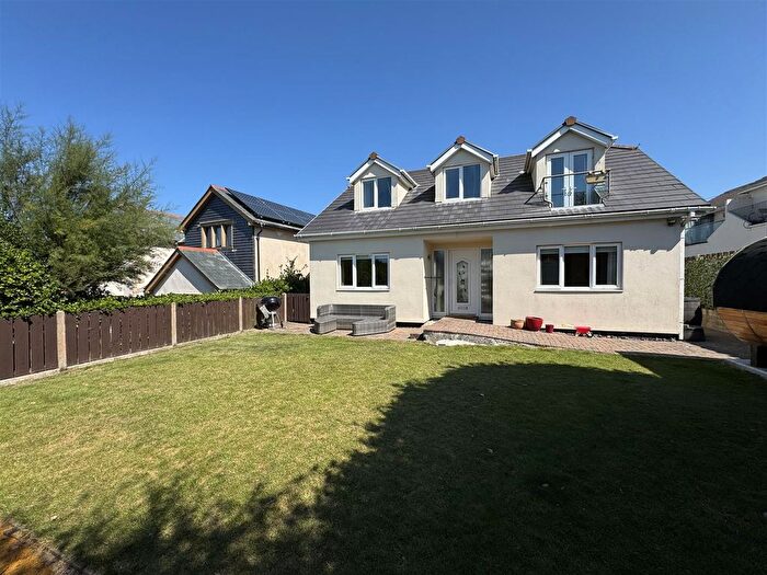 3 Bedroom Detached House For Sale In Liskey Hill, Perranporth, TR6
