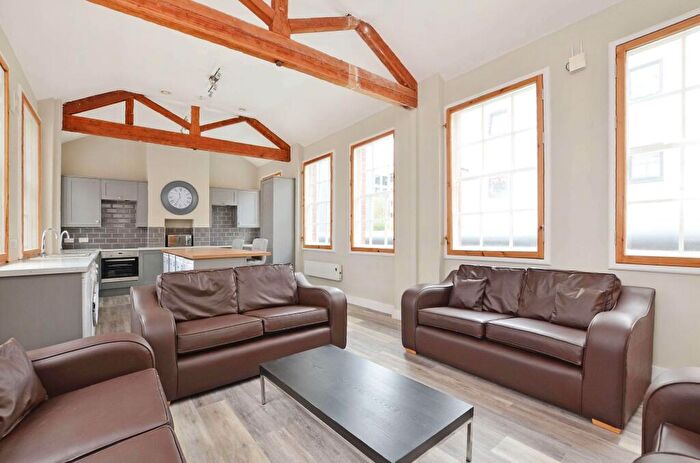 8 Bedroom Flat To Rent In Arley Street, Sheffield, S2