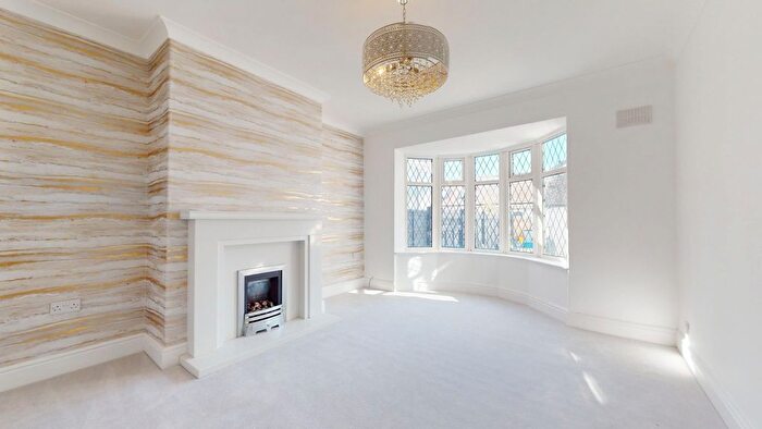 2 Bedroom Semi-detached Bungalow For Sale In Sunniside Drive, South Shields, NE34