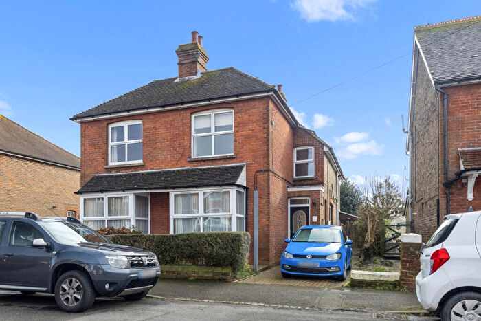 1 Bedroom Flat For Sale In Windsor Road, Hailsham, BN27