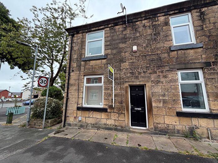 2 Bedroom End Of Terrace House To Rent In Dundee Lane, Ramsbottom, BL0