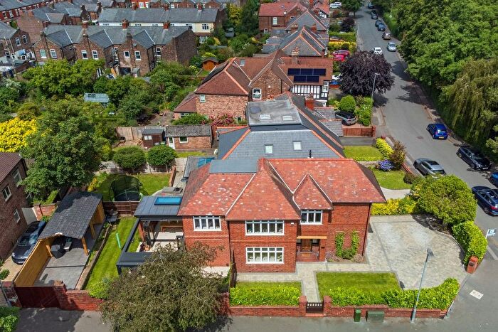 4 Bedroom Detached House For Sale In Victoria Road, Stockton Heath, WA4
