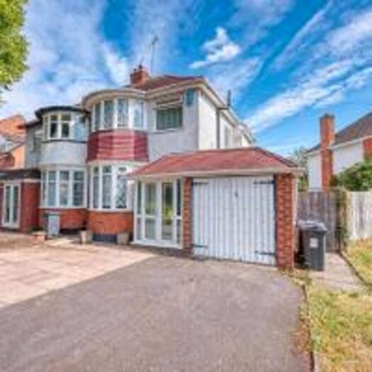 3 Bedroom Flat To Rent In Horrell Road, Birmingham, B26