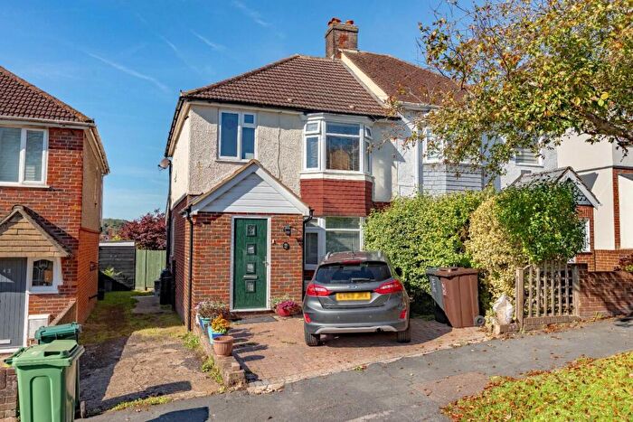 3 Bedroom Semi-Detached House For Sale In Sanyhils Avenue, Brighton, BN1