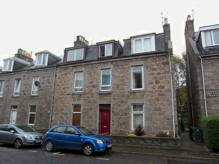 1 Bedroom Flat To Rent In Mount Street, First Floor Left, AB25