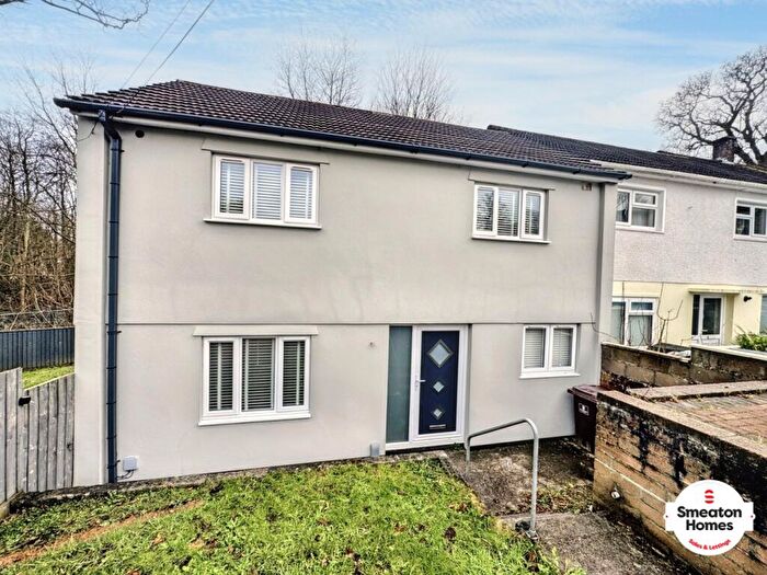 3 Bedroom End Of Terrace House To Rent In Trevone Gardens, Plymouth, Devon, PL2