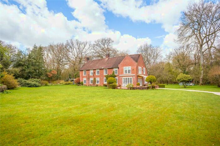 4 Bedroom Detached House For Sale In Ermin Street, Hungerford, RG17