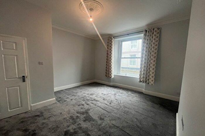 1 Bedroom Flat To Rent In Wolsdon Street, Plymouth, PL1