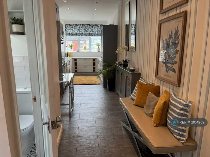 4 Bedroom Terraced House To Rent In Craven Street, Coventry, CV5