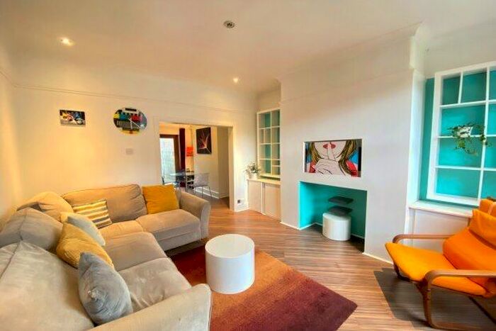 2 Bedroom Terraced House To Rent In Roebuck Lane, Sale, M33