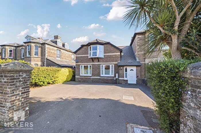 4 Bedroom Detached House For Sale In Prince Of Wales Road, Dorchester, DT1