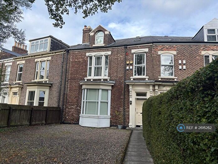 1 Bedroom Flat To Rent In Thornhhill Crescent, Sunderland, SR2