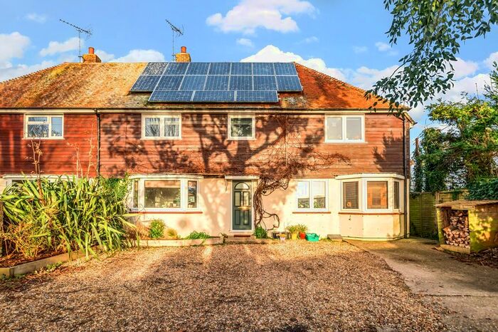 5 Bedroom Semi-Detached House For Sale In Church Close, Pagham, Bognor Regis, PO21
