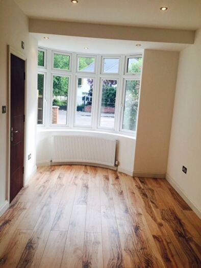 1 Bedroom Studio To Rent In Norbury Avenue, London, SW16