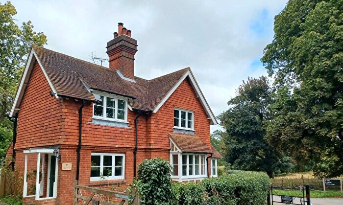 3 Bedroom Detached House To Rent In Hatchlands, GU4