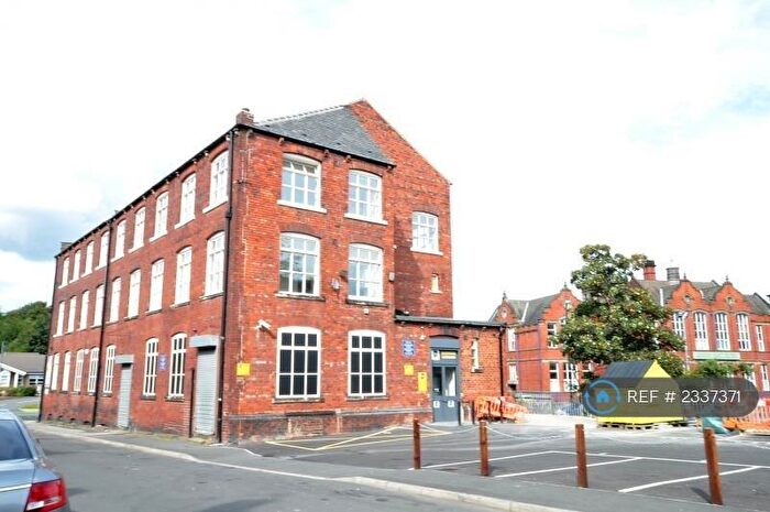 2 Bedroom Flat To Rent In Eyres Terrace, Leeds, LS12