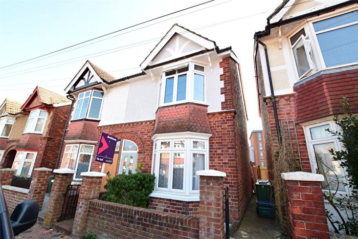 3 Bedroom Semi-Detached House To Rent In Whitefield Road, Tunbridge Wells, TN4