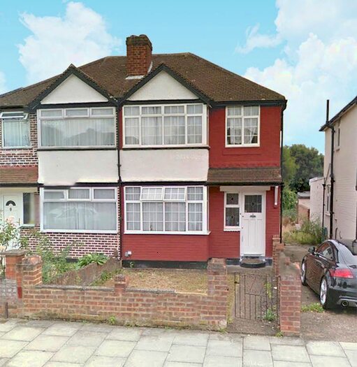 3 Bedroom Semi-Detached House To Rent In Woodrow Close, Perivale, Greenford, UB6