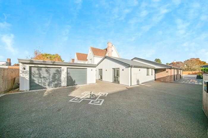 4 Bedroom Detached Bungalow For Sale In President Road, Colchester, CO3