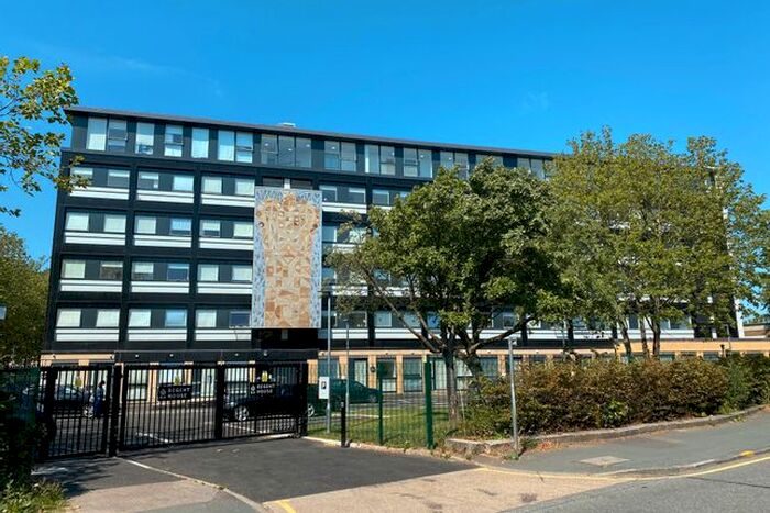 1 Bedroom Flat To Rent In The Gore, Basildon Town Centre, SS14