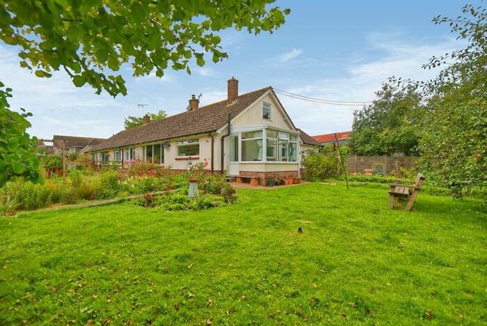 2 Bedroom Semi-Detached Bungalow For Sale In Station Road, Williton, Taunton, TA4