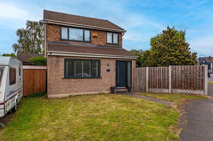3 Bedroom Detached House For Sale In Lime Grove, Swinton, Mexborough, S64