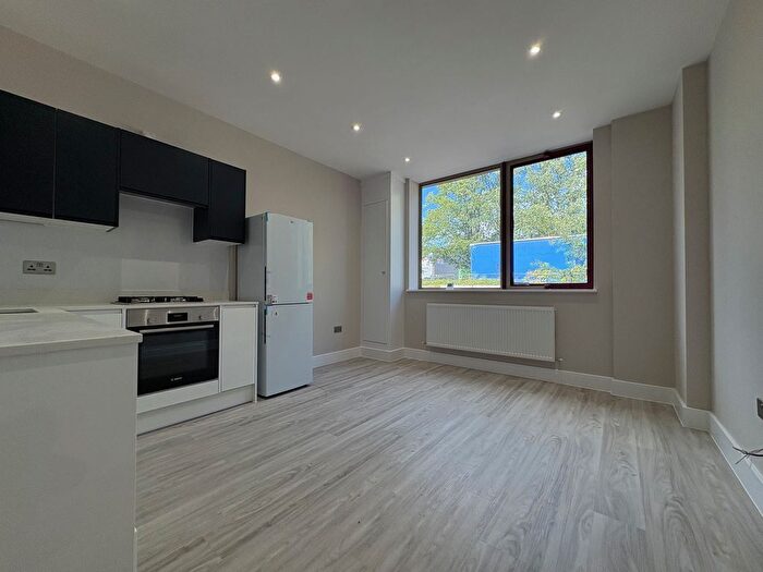 1 Bedroom Flat To Rent In Brand New Apartment - Fishponds Road, Wokingham, RG41