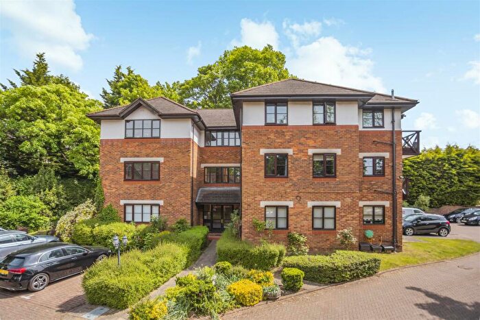 2 Bedroom Apartment For Sale In Sunning House, Sunninghill, SL5