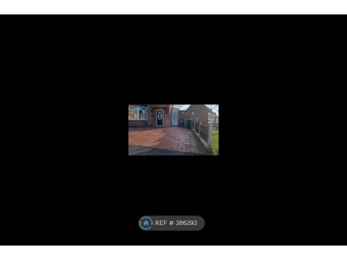 3 Bedroom Semi-Detached House To Rent In Jerome Road, Walsall, WS2