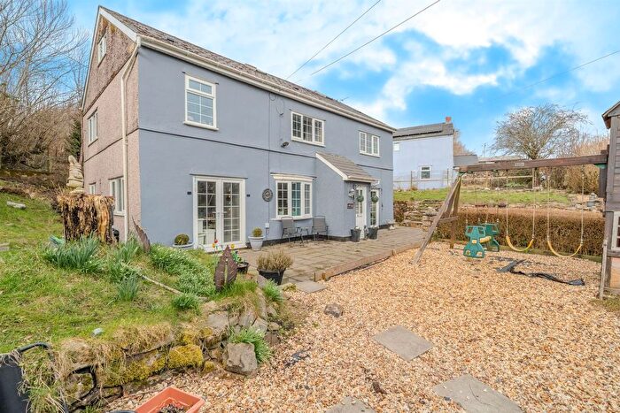 3 Bedroom Detached House For Sale In Garn Yr Erw, Blaenavon, Pontypool, NP4