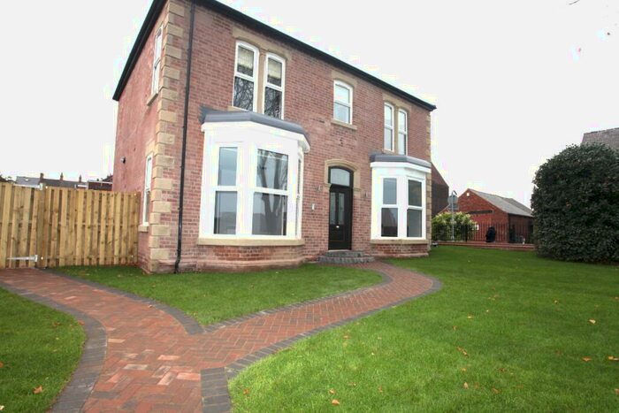 1 Bedroom Flat To Rent In Barnsley Road, Wombwell, Barnsley, South Yorkshire, S73