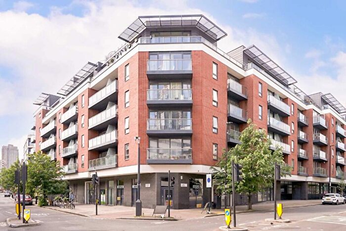 2 Bedroom Flat To Rent In Central Street, Central Street, EC1V