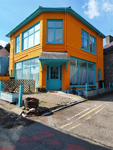 4 Bedroom Detached House For Sale In Bank Buildings, Llandeilo, Carmarthenshire, SA19