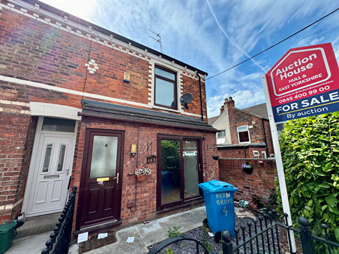 2 Bedroom End Of Terrace House For Sale In Fern Grove, Folkestone Street, Hull, HU5