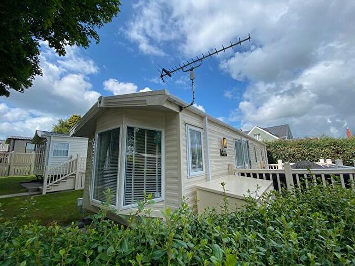 2 Bedroom Caravan For Sale In Saundersfoot, Pembrokeshire, South West Wales, SA69