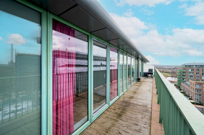 2 Bedroom Flat For Sale In Ottley Drive, Kidbrooke, London, SE3